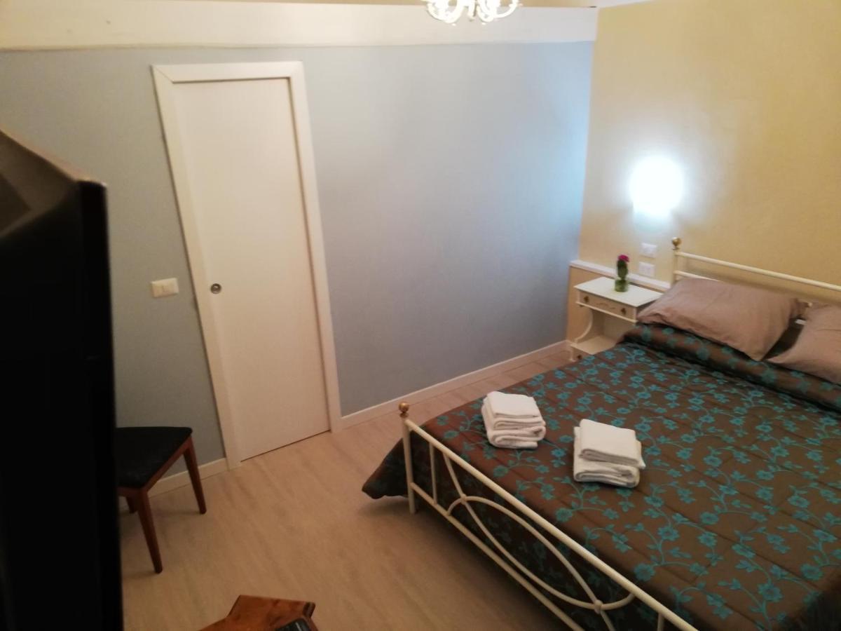 B&B Camere Montalto Centro Montalto di Castro Buitenkant foto